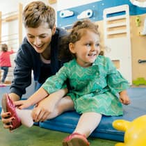 Dank Spenden frühe Förderung SOS Beobachter: Dank Spenden frühe Förderung für ein kleines Mädchen