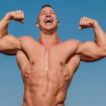 «Manche nehmen Anabolika und Kokain» Bodybuilder in Pose