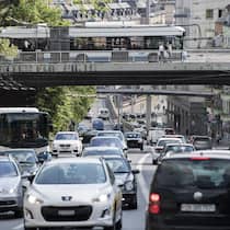 Warum Aggressionen im Verkehr zunehmen Viel Verkehr auf der Rosengartenstrasse - Rücksichtslosigkeit im Strassenverkehr nimmt zu – doch wer trägt die grössere Schuld? Verkehrsexperten haben eine überraschende Antwort