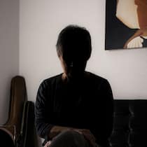 «Ich schluckte mehr als zehn Jahre lang verschiedenste Opioide» «Indirekt sagte man mir: Es liegt an mir, dass die Therapie nicht wirkt»: Nathalie Steiner*