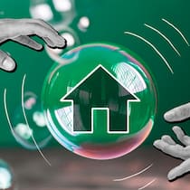 So finanziert man ein Eigenheim Ein Haus schwebt in einer Seifenblase, die von zwei Händen angestossen wird. Wer sich ein Traumhaus leisten will, muss wissen, welche Geldquellen neben der Hypothek anzuzapfen sind. 5 Tipps, wie Sie gut vorbereitet mit der Bank verhandeln.