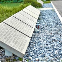 740 Franken für einen Namen auf der Gedenktafel Gemeinschaftsgrab auf dem Adliswiler Friedhof