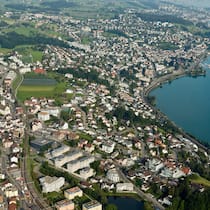 Drückt sich hier ein Richter vor den Steuern? Wollerau und Richterswil