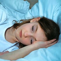 Zu wenig Schlaf macht Kinder krank Müdigkeit