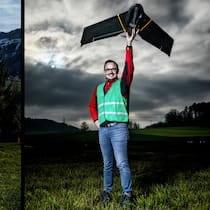 Die neuen Bauern Landwirtschaft 4.0 mit dem angehenden Agronom Hans Fässler (li.) und Agrartechniker David Aebi (re.)