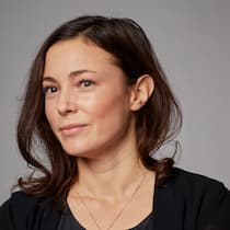 Redaktorin und Beraterin Norina Meyer