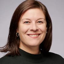 Hanna Lauer Portrait