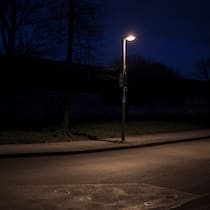 Ein leuchtendes Beispiel Wer Angst vor der Dunkelheit hat, lässt das Licht brennen.