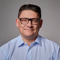 Berater und Redaktor Carlos Perez