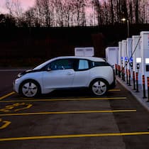 Wenn E-Fahrer fast der Schlag trifft Ladestation für E-Autos
