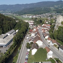 Schlammschlacht um ein gescheitertes Strassenprojekt Nadelöhr in der südlichsten Jurakette: Ortsteil Klus im Kanton Solothurn.