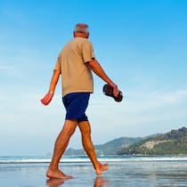 Bundesrat will Frühpensionierung erst ab 63 erlauben Früher an den Strand: Damit es klappt, muss die Frühpensionierung finanziell abgesichert sein.