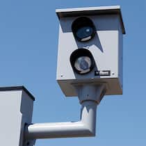 Strafbefehl erhalten – was kann ich tun? Ein Blitzer kann schnell zu einem Strafbefehl führen. Was dann zu tun ist.