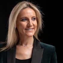 «Glücklicherweise bin ich eine Optimistin» Celine Amaudruz, Nationalraetin SVP-GE, portraitiert am 10. Dezember 2019 in Bern. (KEYSTONE/Gaetan Bally)