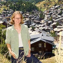 Sie stellte sich erfolgreich gegen eine Männer-Seilschaft Danica Zurbriggen, im Hintergrund Zermatt - Das nahm die Zermatterin Danica Zurbriggen Lehner nicht hin: Ex-Nationalrat Yannick Buttet wurde zum indirekten Chef jener Frau gemacht, die er sexuell belästigt hatte