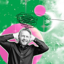 Darum ist Funkstille bei Krach die bessere Lösung Mann hält sich die Ohren zu, daneben Frau mit zwei Kindern - warum ein Kontaktabbruch in der Familie auch gut sein kann.