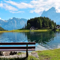 13 besonders schöne Bänkli in der Schweiz Bänkli am Arnisee im Kanton Uri