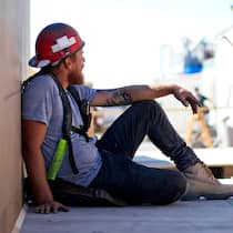 Wird ein Arbeitsausfall wegen extremer Hitze bezahlt? Arbeiten bei Hitze