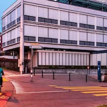 Doppel-Professor tritt jetzt ganz ab Zentrum für Zahnmedizin der Universität Zürich