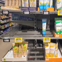 Nerven Sie sich über leere Regale bei Coop und Migros? Lücke im Mayonnaise-Regal - Bei Coop und Migros verschwinden bekannte Marken immer wieder aus den Regalen – nicht wegen Lieferproblemen, sondern wegen Preisverhandlungen. Ein notwendiges Übel oder reine Machtdemonstration? Diskutieren Sie mit