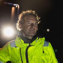 Er betreibt ein Gratis-Skigebiet für alle Porträt von Alain Bosco - Alain Bosco öffnet sein Skigebiet im Wallis – kostenlos für alle. Er investiert ein Vermögen und jede freie Minute in den Betrieb. Warum tut er sich das an