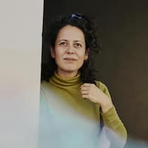 «An Familienfesten hoffte ich, dass er nicht austickt» Luzerner Regisseurin und Editorin Eleonora Camizzi fotografiert in ihrem Gemeinschaftsatelier in Luzern