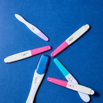 Künstliche Befruchtung: Das undurchsichtige Geschäft mit dem Kinderwunsch Schwangerschaftstests - Verzweifelte Paare geben Tausende Franken für ein ersehntes Baby aus – auf gut Glück. Denn die künstliche Befruchtung ist ein undurchsichtiges Business