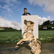 Mops Ivar wurde gebissen – sein Herrchen bleibt auf den Kosten sitzen Bruno Kaufmann mit Retromops Ivar - Eigentlich ist der Fall klar: Wer ein Tier hält, haftet für dessen Schäden. Doch der Thurgauer Bruno Kaufmann musste erfahren, dass eine Haftpflichtversicherung kein Garant für die volle Entschädigung ist