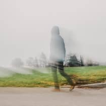 Asylzentrum ignoriert Tuberkulose-Alarm – weil der Arzt in den Ferien ist 16.12.2025Tuberkulose im Bundesasylzentrum - Die Tuberkulosefälle in der Schweiz nehmen stark zu. Kein Wunder, sagt eine Whistleblowerin, die im Bundesasylzentrum in Altstätten gearbeitet hat. Dort ignorierte man offensichtliche TB-Fälle über W…