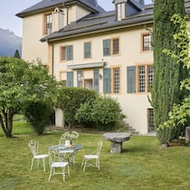Ferien in einem Schweizer Schloss? Hier ist das möglich Das Château d’Anchettes ob Siders - Logieren wie die Könige oder lieber Bähnlerluft schnuppern? Die Stiftung «Ferien im Baudenkmal» machts möglich