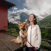 Wirtin erkrankt an Krebs – dann wirft ihr die Versicherung Betrug vor Franziska Servalli mit ihrer Hündin Molly - Franziska Servalli lebt ihren Traum vom eigenen Grotto, als sie an Krebs erkrankt. Doch plötzlich behauptet ihre Versicherung auch noch, sie hätte einen Betrug begangen