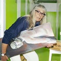 Das ganze Leben in einer Box Beobachter - Self Storage: "Hinter jeder Tür steckt eine Geschichte"
***
Besuch im Lagerraum von Sabina Ruff , Portraitseire fotografiert am Donnerstag, 20. November 2025, am Standort an der Hardturmstrasse Zürich der placeB AG, iSelf Storage Lag…