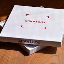 Zusatznacht via Smartphone gebucht – Paar zahlt das Doppelte Eine Gutscheinbox von Smartphone - Eine Hotelbesuch kommt ein Paar teuer zu stehen: Weil es eine zusätzliche Übernachtung über Smartbox gebucht hat, muss es 699 statt 280 Franken zahlen