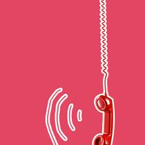 Personal läuft davon, Patientinnen warten ewig Collage mit hängendem Telefonhörer - Mitarbeitende des Telemedizin-Anbieters erzählen von andauernder Überlastung. Der Ausnahmezustand herrsche seit Monaten