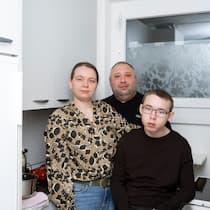 Ein Leben zwischen hier und dort Familie Banikov in der kleinen Küche - Vor drei Jahren sprach der Beobachter mit ukrainischen Flüchtlingen in Olten. Damals wollten alle so schnell wie möglich zurück in ihre Heimat. Es kam anders. Sie möchten Wurzeln schlagen - und fürchten sich zugleich davor