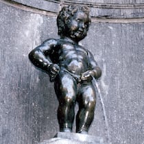 Was tun, wenns beim Mann nicht mehr so läuft? Manneken Pis Brunnenfigur in Brüssel