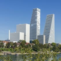 Wie die Pharmabranche die Schweiz im Griff hat Hauptsitz des Pharmakonzerns Roche in Kleinbasel - Die Pharmaindustrie ist der wichtigste Wirtschaftsmotor unseres Landes. Sie versucht, ihre Vormachtstellung zu nutzen, um höhere Medikamentenpreise durchzusetzen