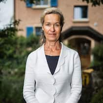 «Ich konnte nicht anders, ich musste ihm helfen» Marion Ammann vor ihrem Haus in Dornach SO