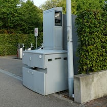 Experten warnen vor Känguru-Effekt auf unseren Strassen Eine Radarfalle - Soll die Polizei im Aargau verraten, wo sie blitzt? Die Regierung winkt ab. Auch Fachleute fürchten, dass Lenker nach dem Blitzer erst recht aufs Gas drücken