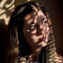 Vater verschollen – keine Stipendien für Tochter Kerstin Culjak, 22: Bürokratie Vater verschollen – keine Stipendien für Tochter Eine junge Frau erkämpft sich einen Studienplatz. Wegen des amtlichen Formalismus erhält sie aber keine Stipendien.