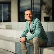 2400 Franken Busse – dabei war er unschuldig Hasim Draganovic: Mangelhafte Strafbefehle 3000 Franken Busse – dabei war er unschuldig Die Luzerner Polizei ermittelte in einem Fall voreingenommen. Dafür kassiert sie zusammen mit der Staatsanwaltschaft Emmen den Negativpreis «Fehlbefehl» des Beobachters.