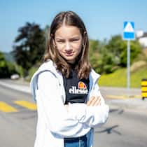 Der Schulweg ist kein Kinderspiel Annika Fischer am Unfallort in Frauenfeld/TG.