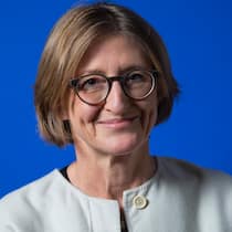 «Die freie Wahl der Pensionskasse wäre ein Desaster» Portrait von Oekonomin Monika Buetler