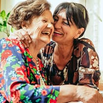 Wie spreche ich das Thema richtig an? Alte Eltern pflegen