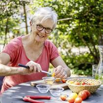 «Mich interessiert die Vielfalt» Helen Häberli am Tomaten rüsten