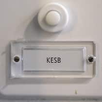 Die Geschichte, die Aufgaben, die Skandale KESB Kindes- und Erwachsenenschutzbehörde