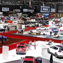 Der Traumfabrikant Autosalon Genf, Innenansicht in der Totale