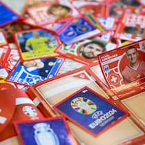 Star Player fehlen – so können sich Fans wehren Topps Euro 2024: Fussballbildli – Sammelbildchen der Fussball-EM werden offenbar künstlich verknappt. Das könnte gegen das Gesetz verstossen. So können Sie sich wehren.