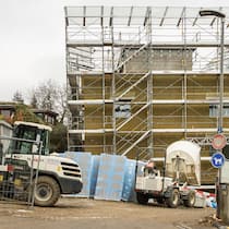 «Finger weg», warnt der Experte Zukünftige Überbauung «Clés» in Allschwil BL: Überbauung im Baurecht «Finger weg», warnt der Experte Eine Immobilienfirma verkauft neue Reihenhäuschen. Die Verträge sind problematisch, zeigen Recherchen des Beobachters. Mit im Spiel: Mitglieder von Scientology.