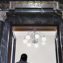 Corona zeigt absurde Zutrittsregeln zum Bundeshaus Eingang der Wandelhalle der Nationalrat im Bundeshaus.